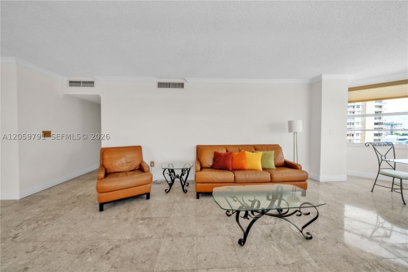 Apartment for rent at The Hemispheres 6p