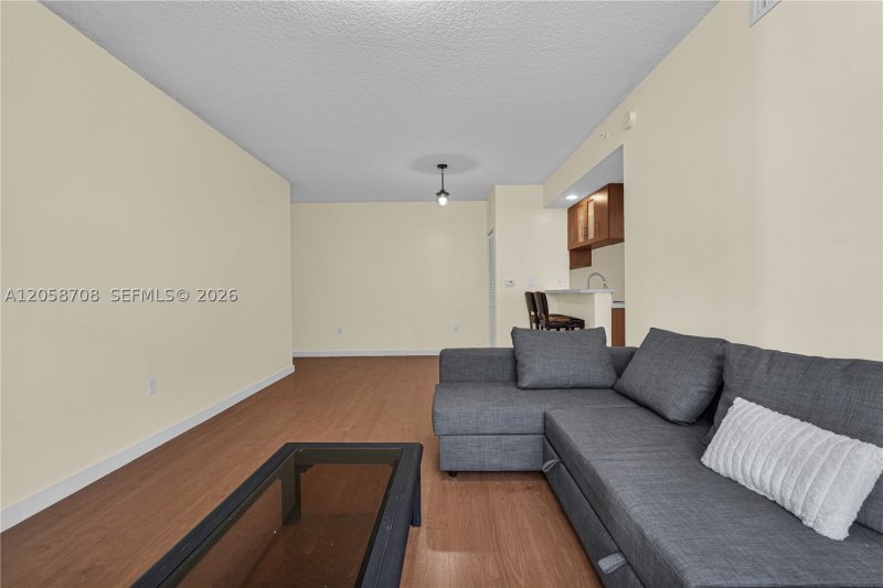 Property photo # 4