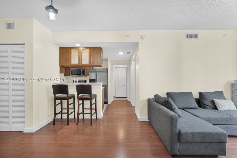 Property photo # 9