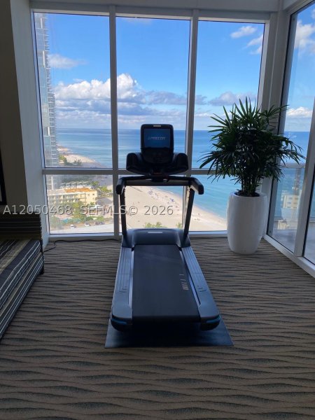 Comprar apartamento no Trump Royale 901A
