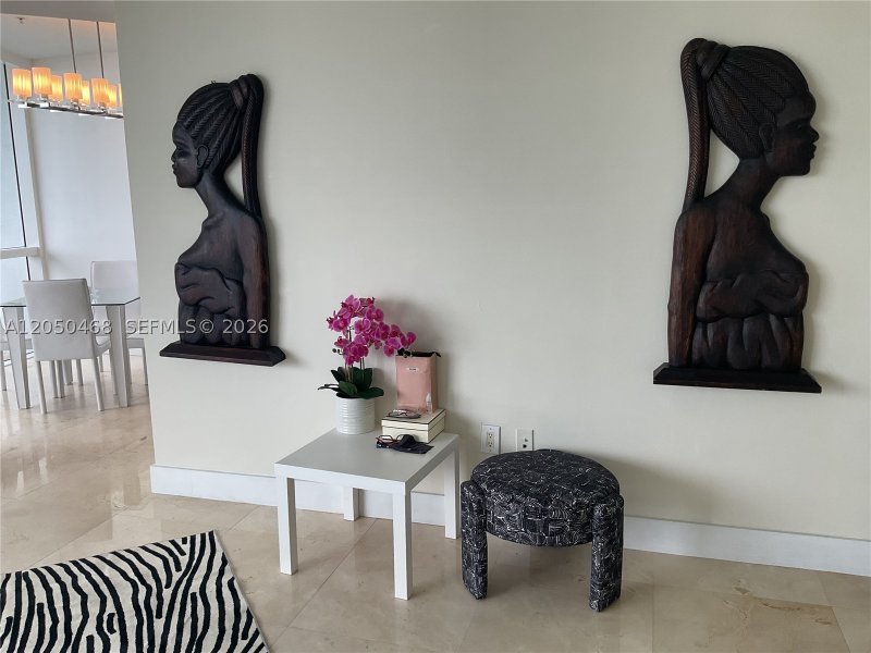 Comprar apartamento no Trump Royale 901A