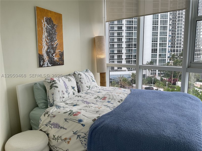 Comprar apartamento no Trump Royale 901A