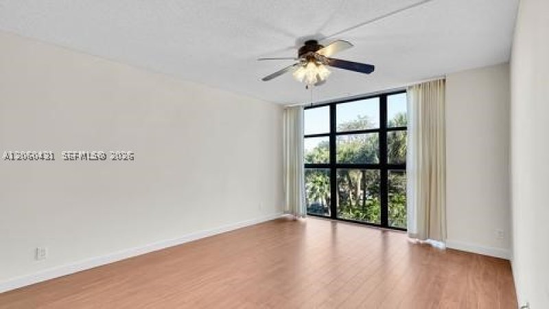 Comprar apartamento no 200 Leslie 329
