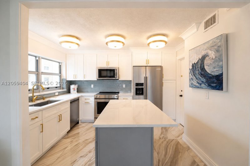Condo for sale at Imperial Towers 215