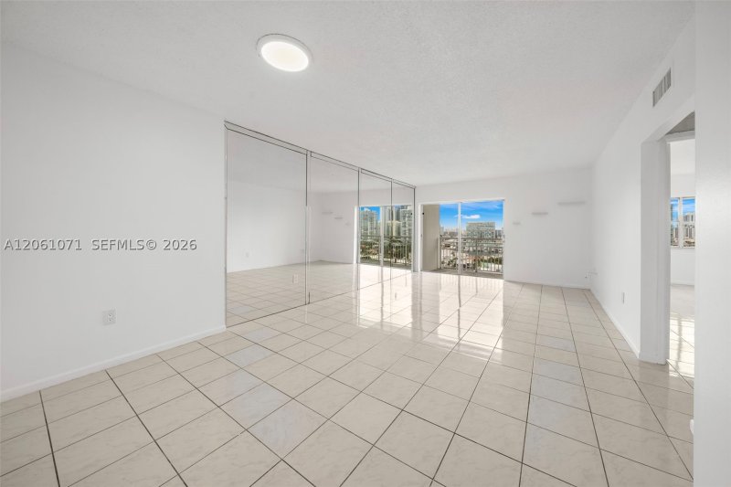 Alquiler de apartamento en Coastal Towers 1628