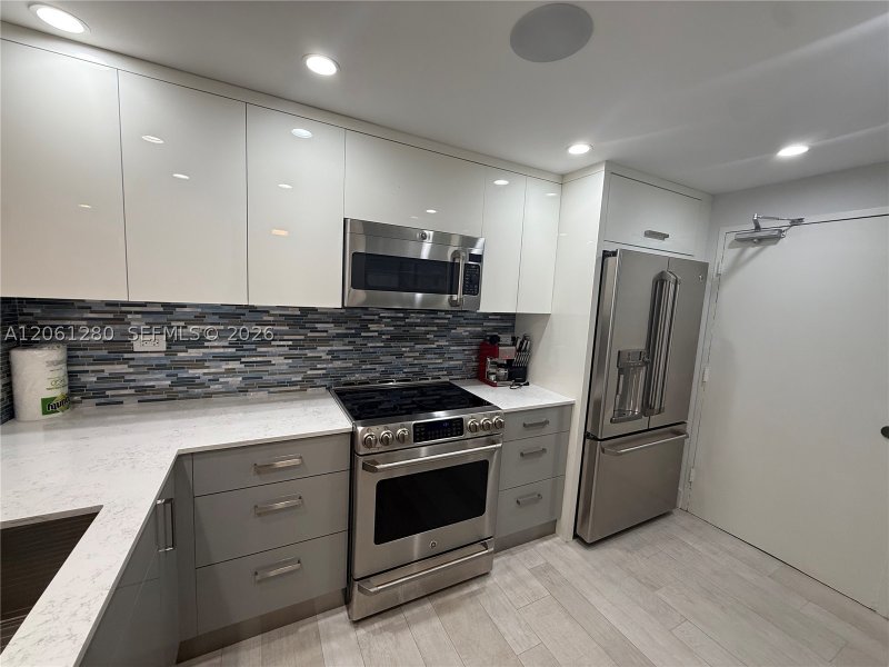 Apartment for rent at Oceanside Plaza 12C