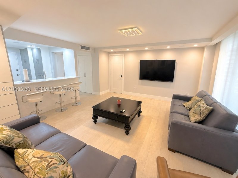 Apartment for rent at Oceanside Plaza 12C