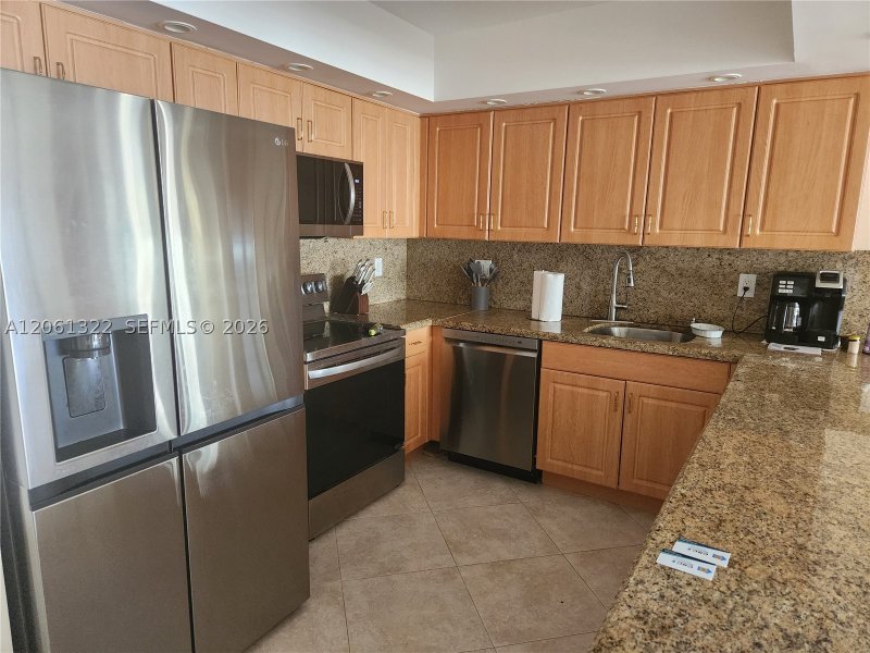 Apartment for rent at Sea Air Towers 1108