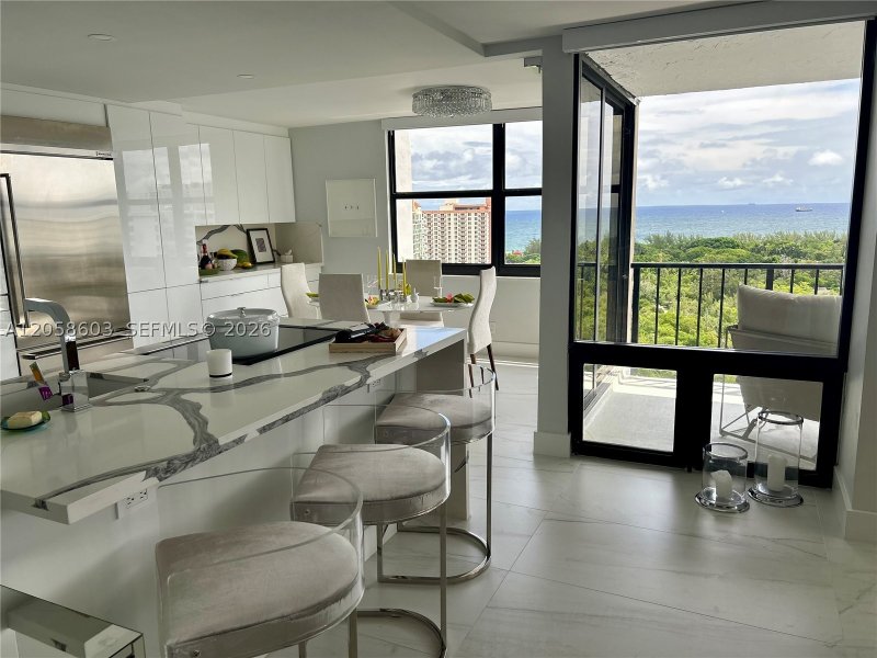 Alquiler de apartamento en The Corinthian 19H
