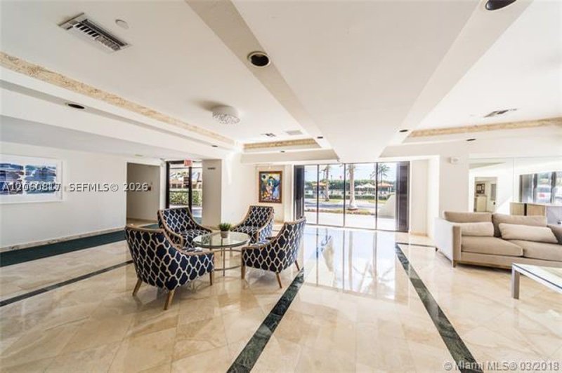 Alquiler de apartamento en Oceanfront Plaza 810