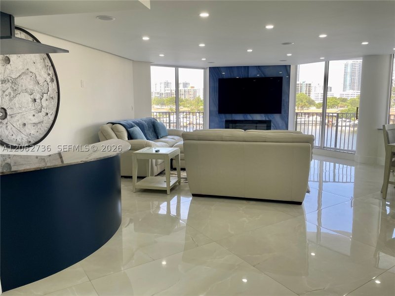 Apartment for rent at Anchor Bay Club 603