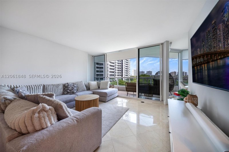 Apartment for rent at North Tower at The Point 703
