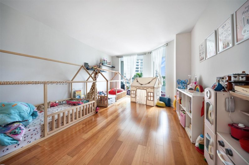 Apartment for rent at North Tower at The Point 703