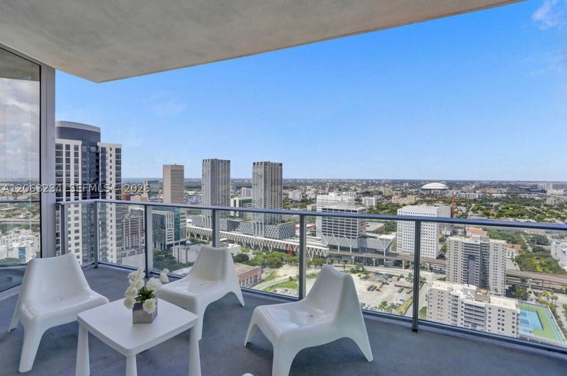 Condo for sale at Paramount Miami WorldCenter 3510