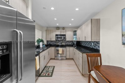 Property photo # 6