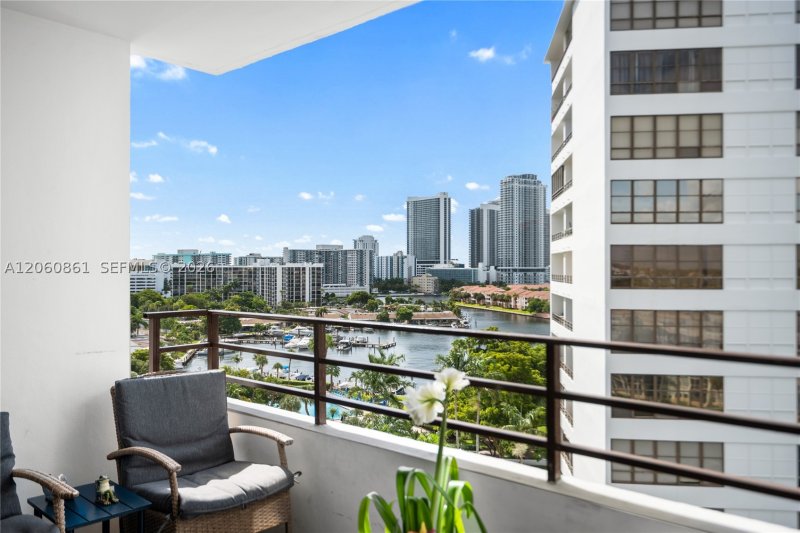 Condo for sale at Olympus Towers 911