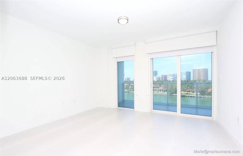 Aluguel de apartamento no O Residences 706