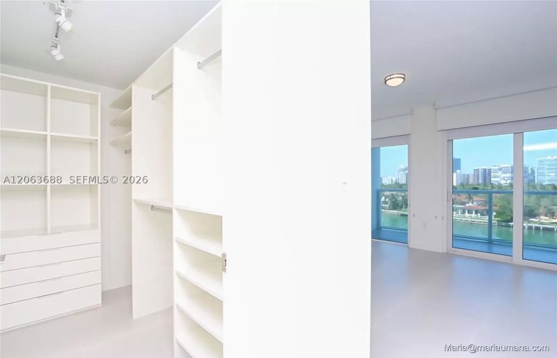 Aluguel de apartamento no O Residences 706