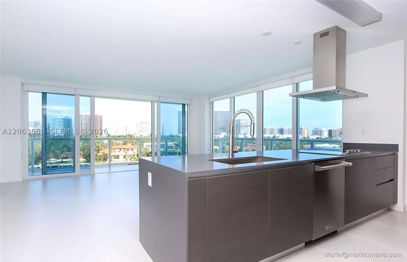 Aluguel de apartamento no O Residences 706