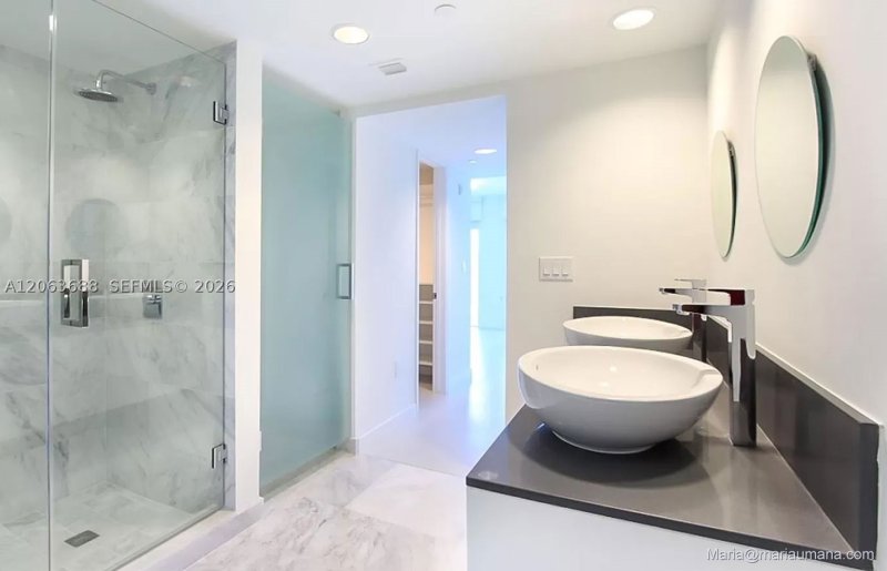 Aluguel de apartamento no O Residences 706