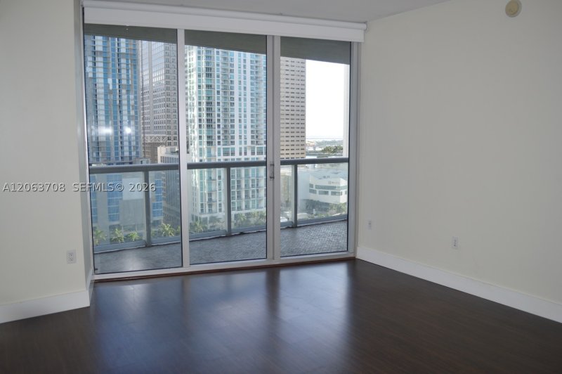 Condo for sale at Icon Brickell Tower I 1814