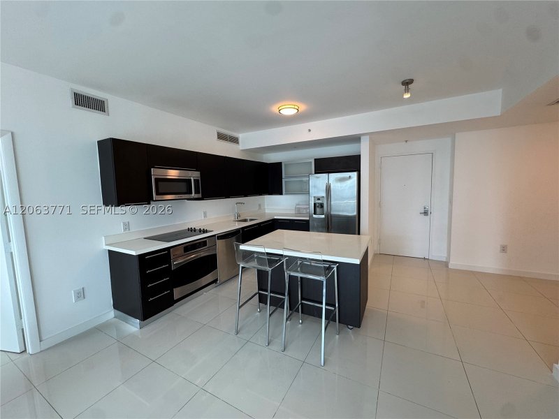 Apartment for rent at The Ivy 2314
