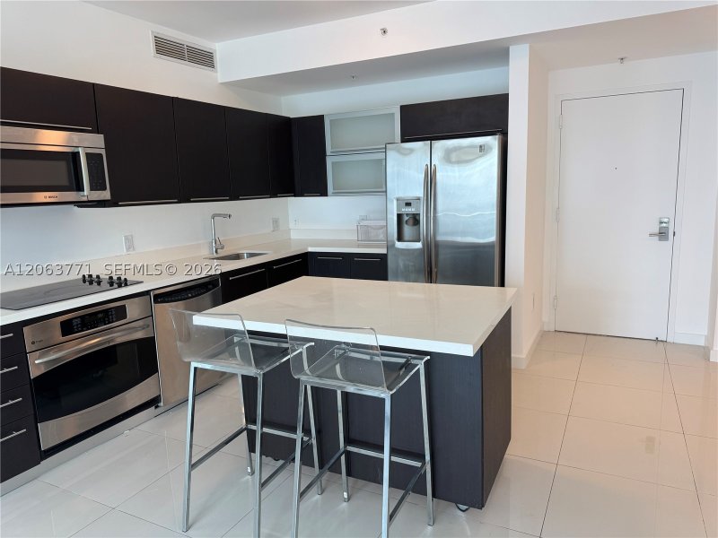 Apartment for rent at The Ivy 2314