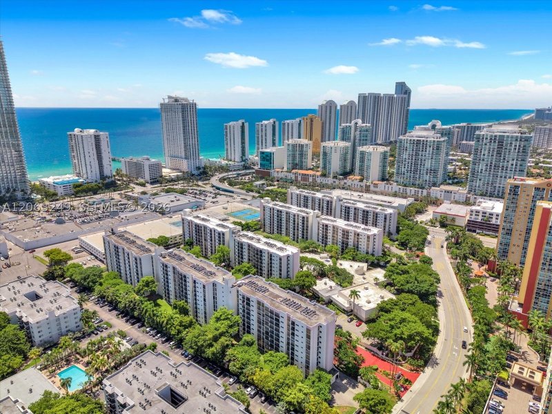 Condo for sale at Plaza of the Americas 705