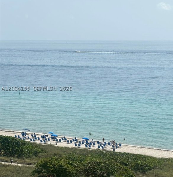 Apartment for rent at Four Winds Condo 1407