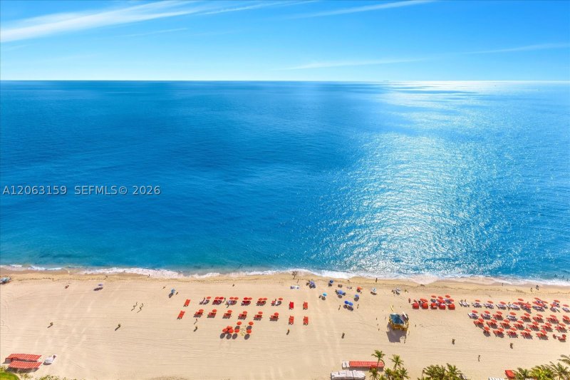Comprar apartamento no The Estates at Acqualina 2802