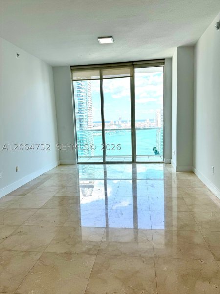 Aluguel de apartamento no Brickell on the River North 4214