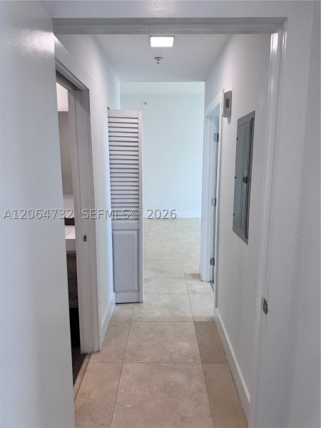 Apartment for rent at Brickell on the River North 4214