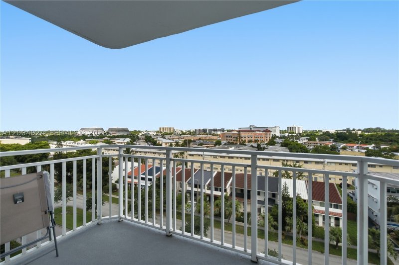 Comprar apartamento en Bayview Towers A710