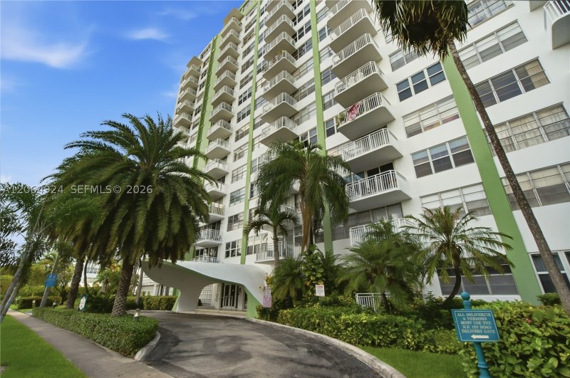 Bayview Towers Apt #A710