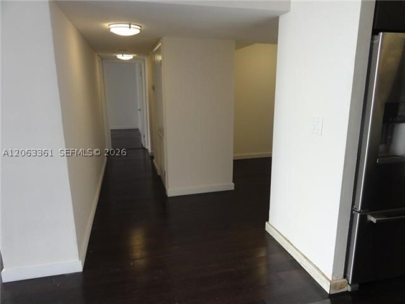 Aluguel de apartamento no Charter Club Condos 402