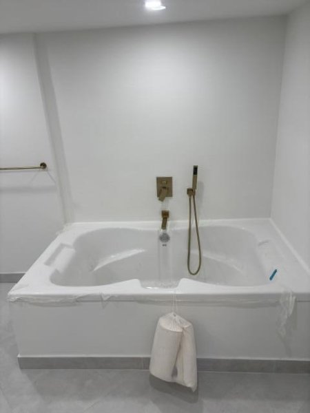 Condo for sale at Prince George 17 N