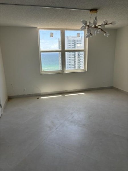 Condo for sale at Prince George 17 N