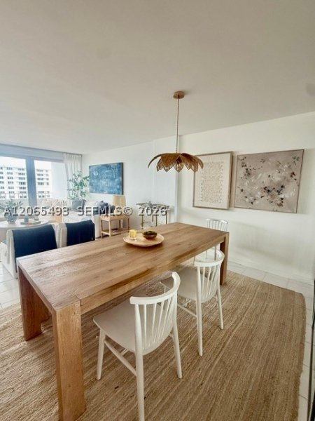 Aluguel de apartamento no Commodore Club East 1203