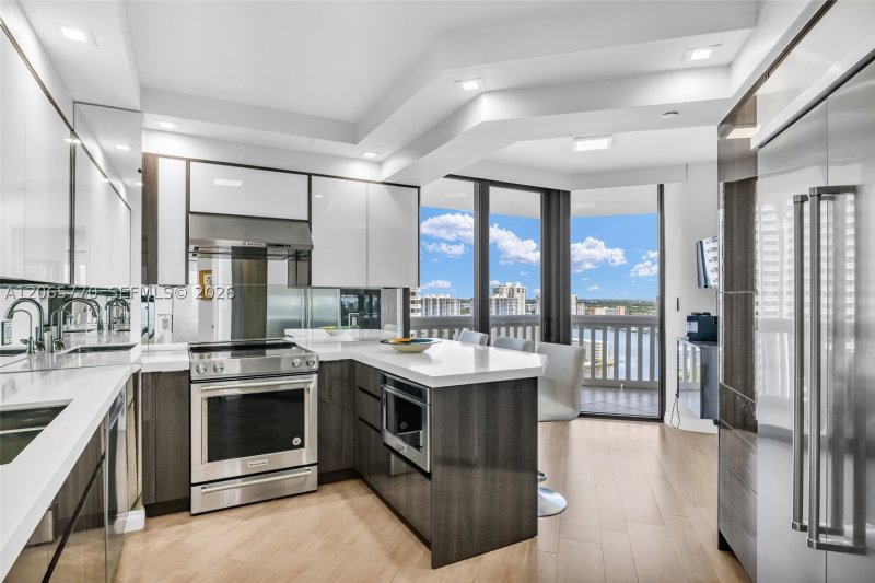 Condo for sale at 2000 Williams Island 2006
