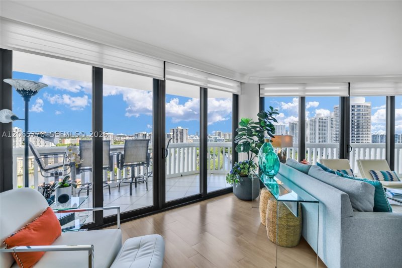 Condo for sale at 2000 Williams Island 2006