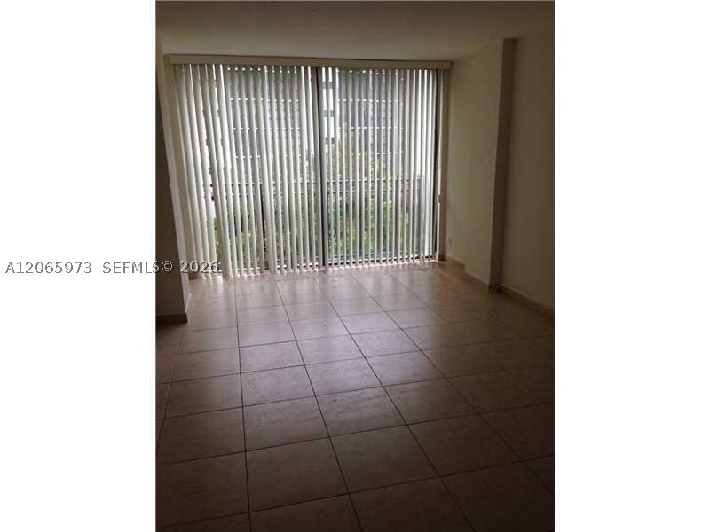Aluguel de apartamento no Plaza of the Americas 420
