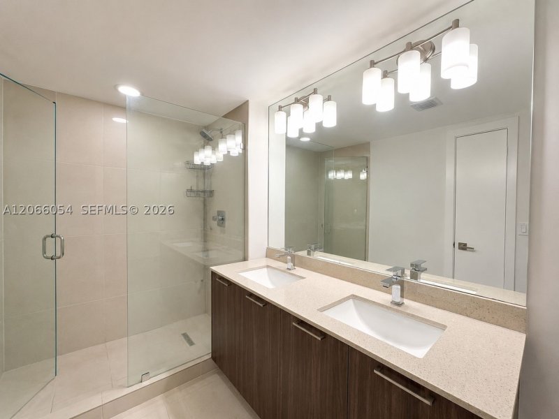 Alquiler de apartamento en 5252 Paseo Doral 810