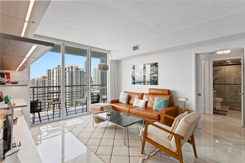 Comprar apartamento en One Miami East Tower 3421