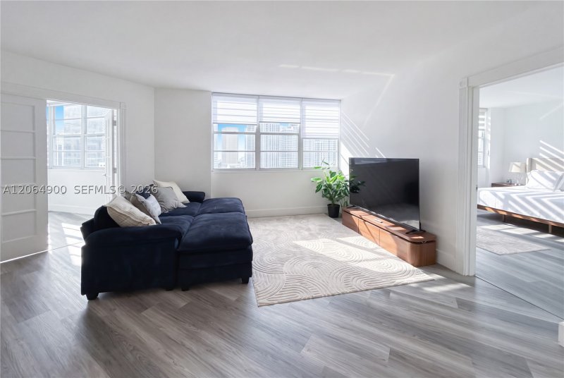 Property photo # 8
