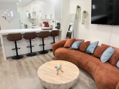 Decoplage Apt #301
