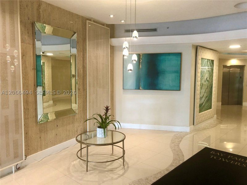 Aluguel de apartamento no Bay Park Towers 204