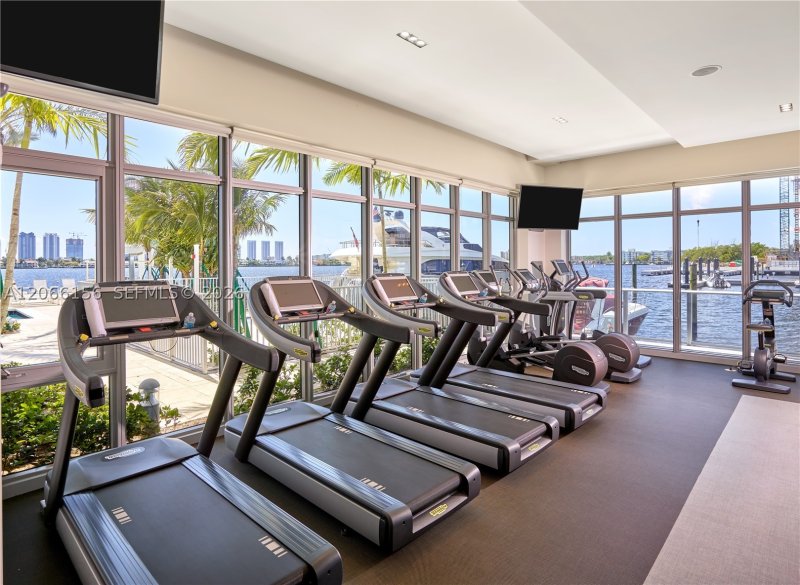 Condo for sale at Marina Palms Yacht Club 1004