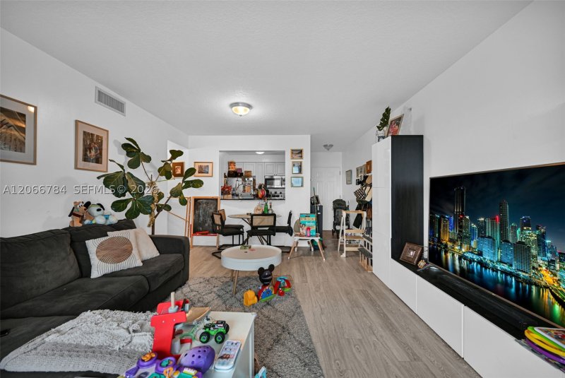 Comprar apartamento no Brickell Vista 908