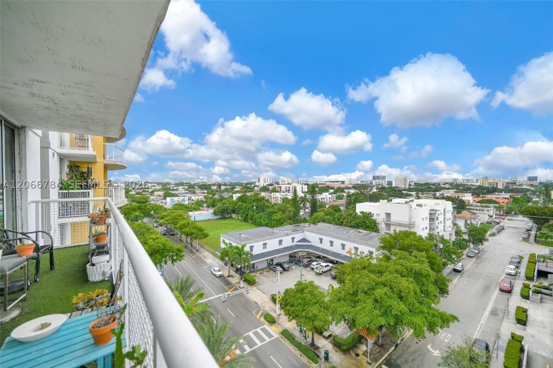 Comprar apartamento no Brickell Vista 908