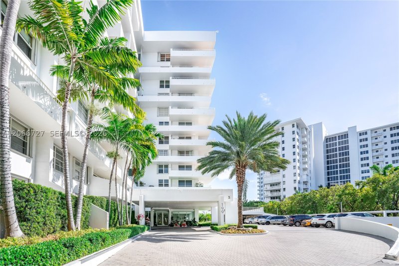 Comprar apartamento no Commodore Club South 1207